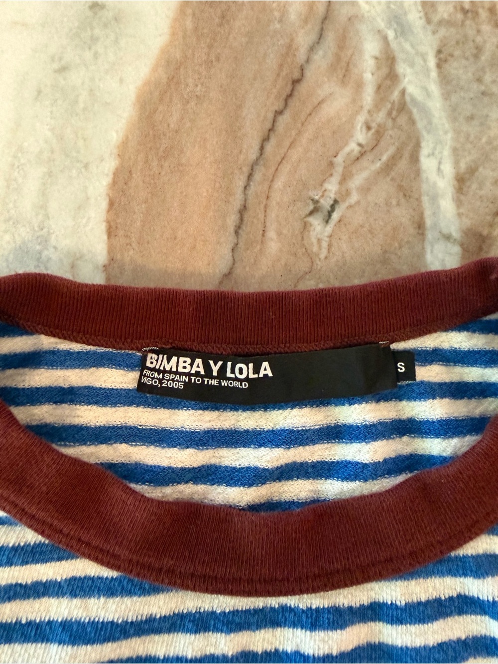 Bimba Y Lola
BLUE STRIPED CONTRAST PIPING T-SHIRT - Picture 7 of 10